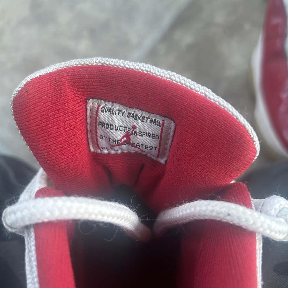 Air Jordan 11 Retro Cherry High-Top Sneakers Varsity Red/White - Picture 7 of 7